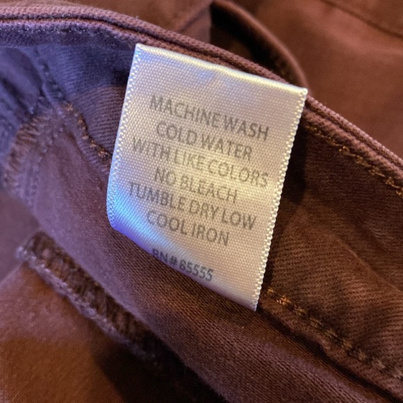 Pistola burgundy jeans. Size 32. Stretch skinny. Multiple pockets. Cute! - Picture 10 of 10